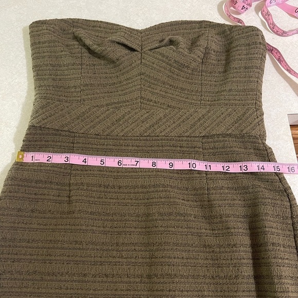 Trina Turk - Olive Tweed Strapless Sheath Dress Sz 4 - Picture 9 of 10